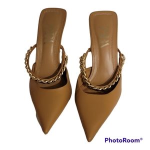 ZARA HIGH HEEL POINTED TOE SZ
